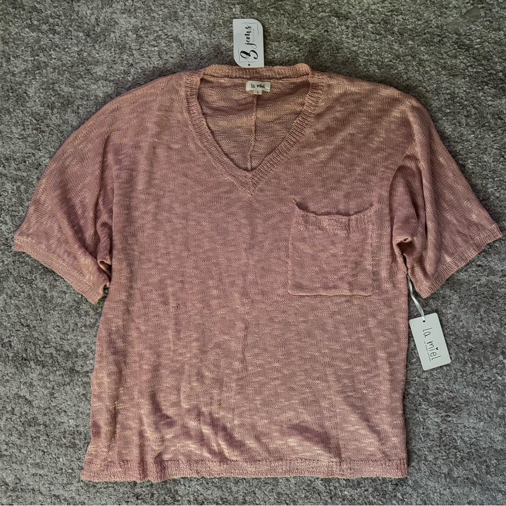 Size L - boutique sweater top